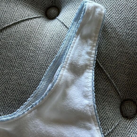 White and Red Crop-top Strawberry Shortcake “Have A Berry Nice Day” graphic Tee - Picture 4 of 7